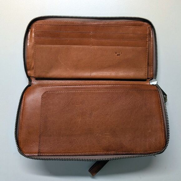 Will Leather Goods Zip Around Large Bifold Clutch Wallet Wristlet Brown - Picture 7 of 8